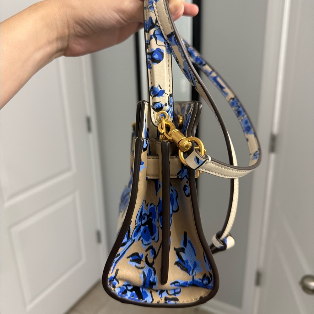Tory Burch Lee Radziwill Petite Bag - Picture 3 of 11